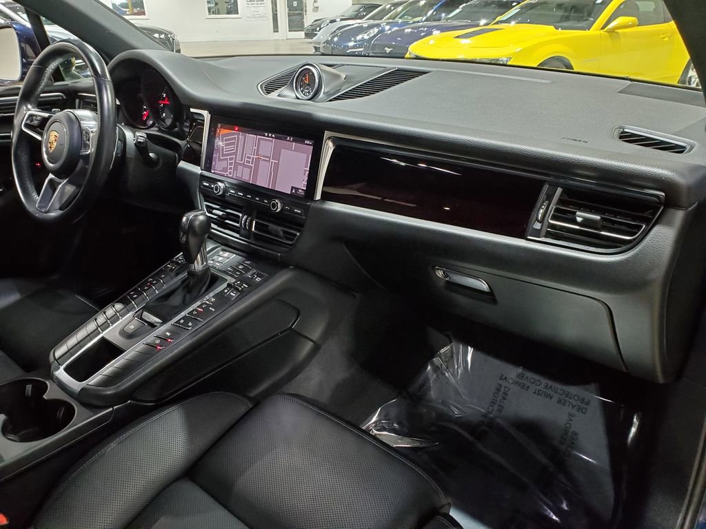 Used 2020 Porsche Macan image 15