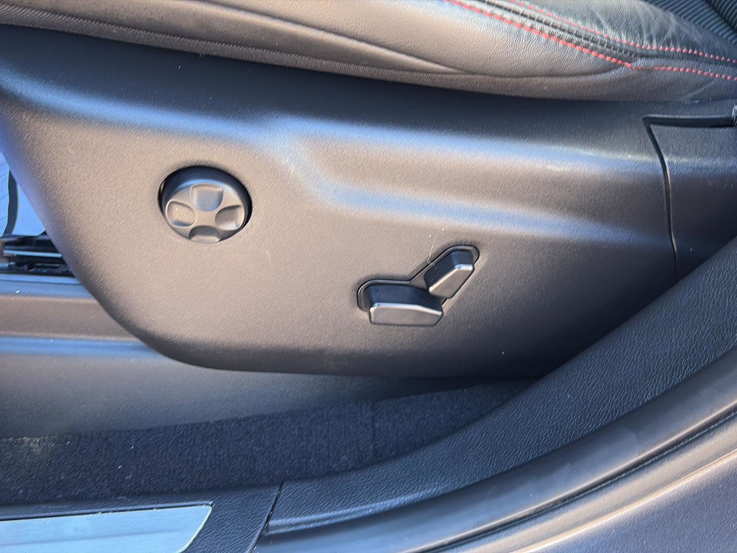 Used 2019 Jeep Grand Cherokee Trailhawk w/ Trailhawk Luxury Group image 13