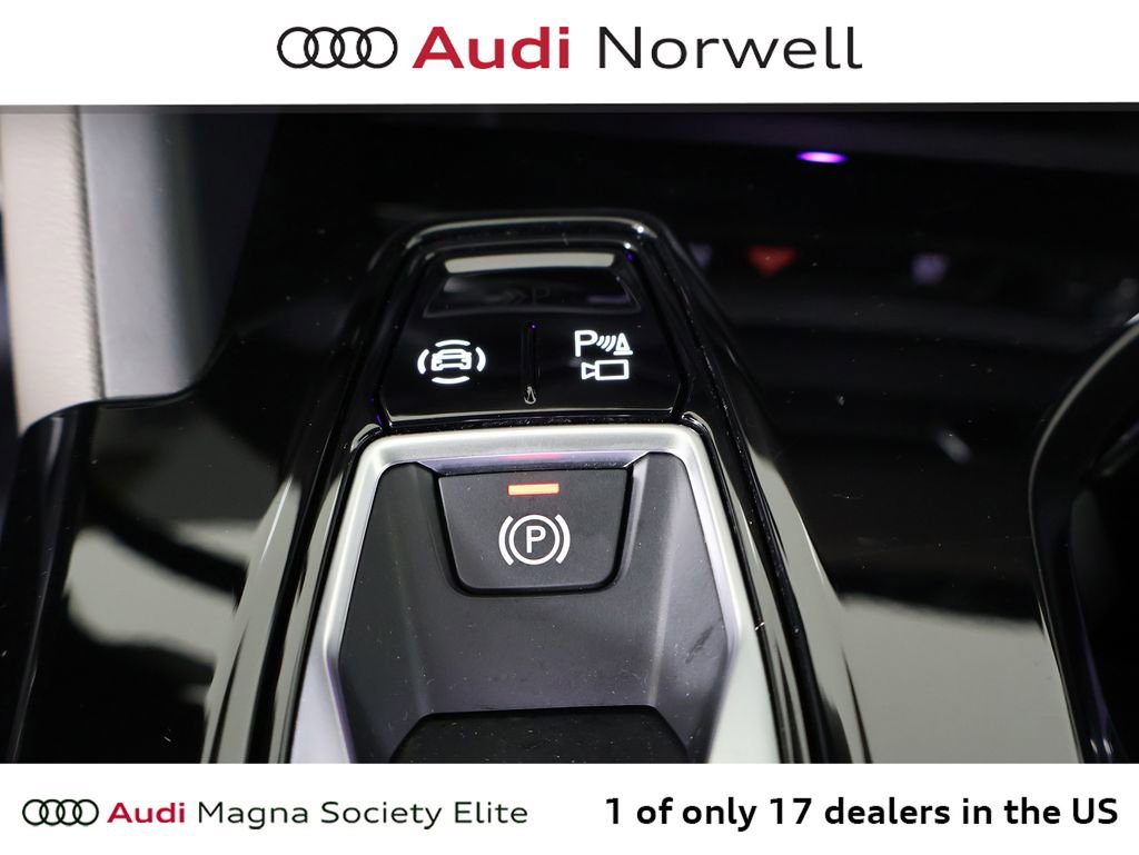 Certified 2025 Audi Q5 Premium Plus w/ Premium Plus AWD/4WD image 5