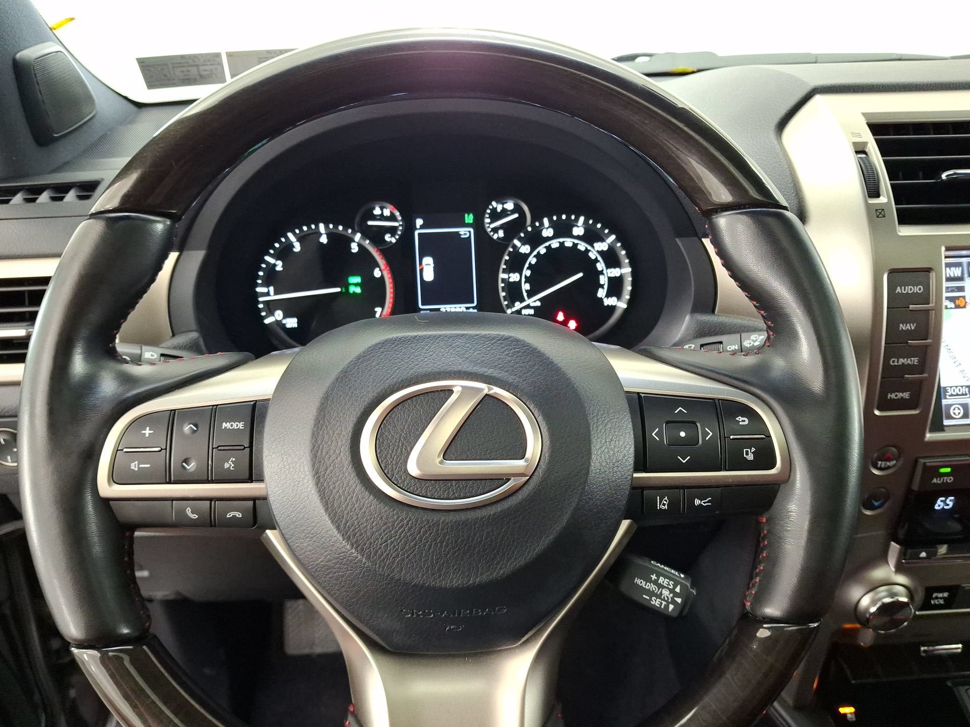 Used 2021 Lexus GX 460 Premium w/ Premium Package AWD/4WD image 16