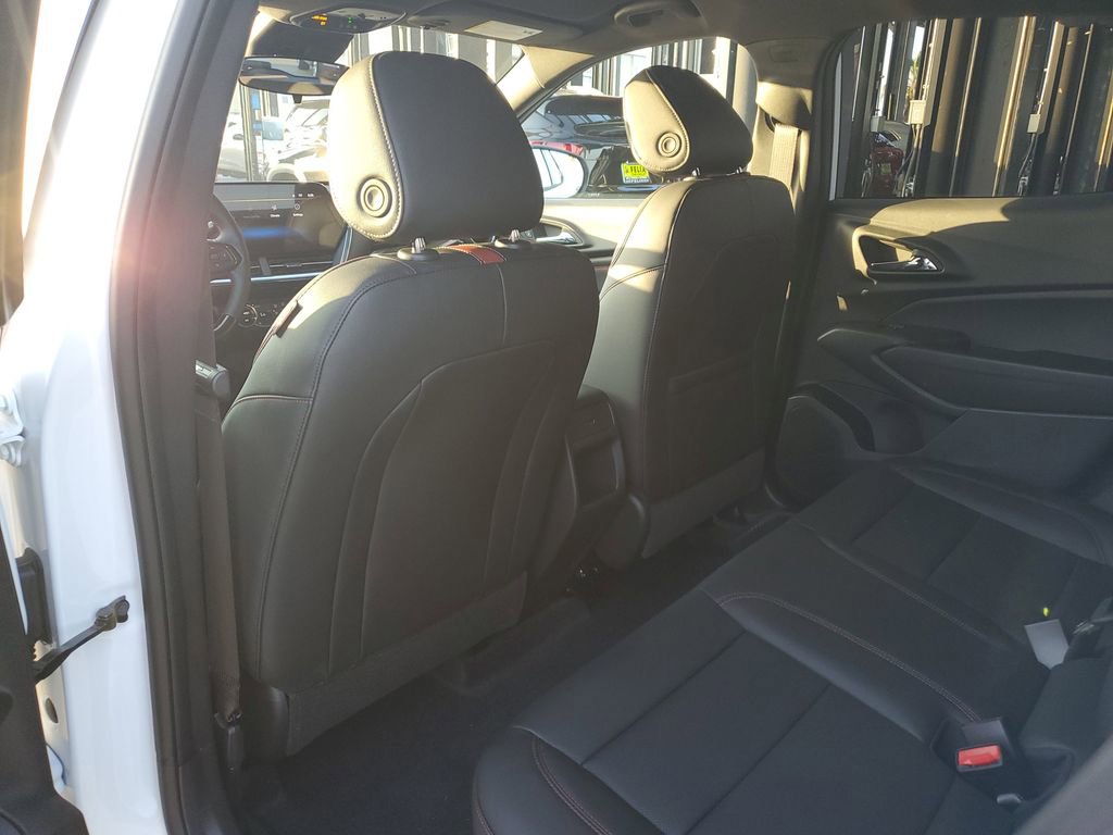New 2026 Chevrolet Trax RS w/ Driver Confidence Package image 14