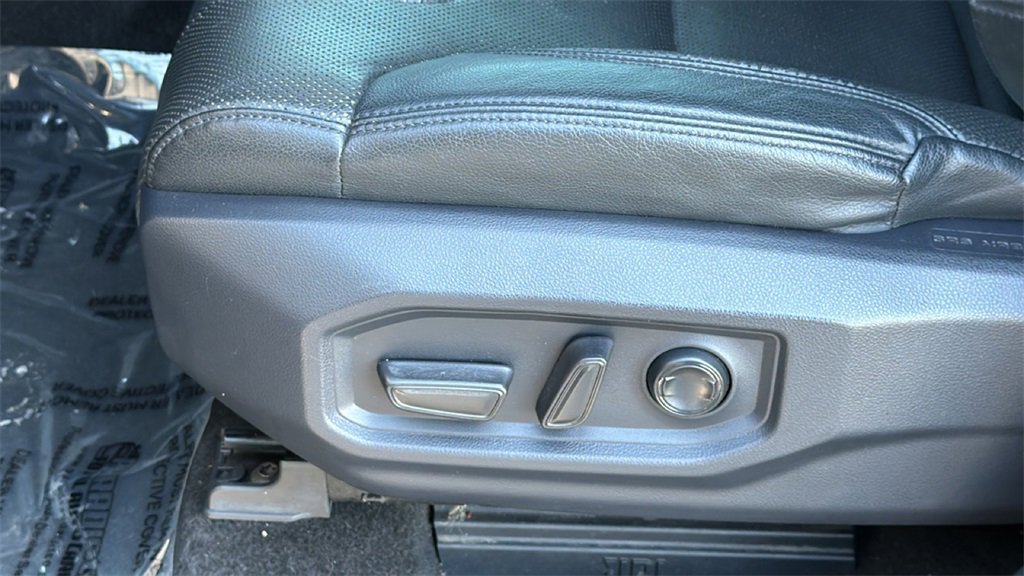 Used 2022 Toyota Tundra Limited image 18