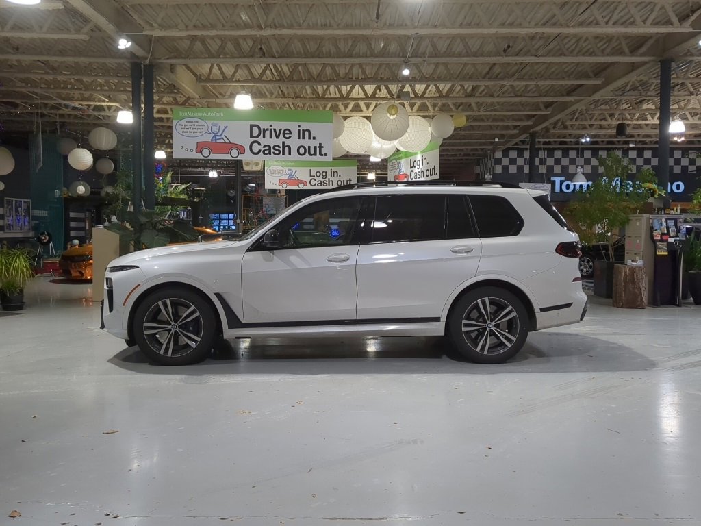 Certified 2024 BMW X7 M60i image 12