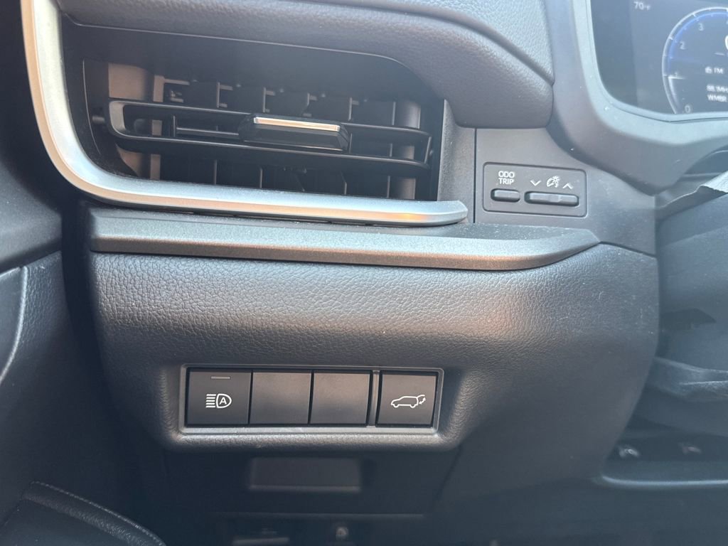Used 2024 Toyota Grand Highlander XLE image 30