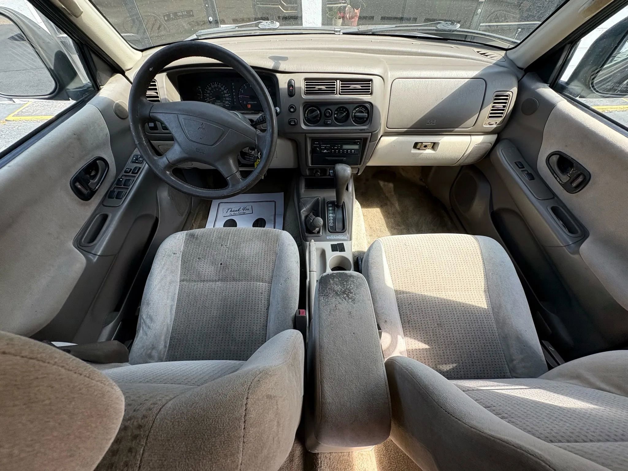 Used 2000 Mitsubishi Montero Sport XLS image 23