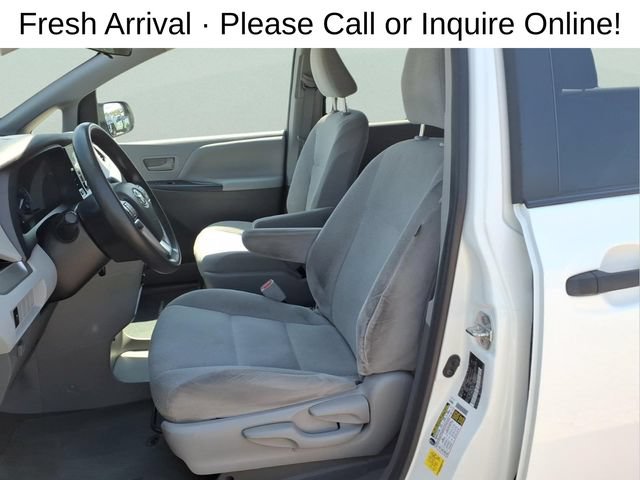 Used 2020 Toyota Sienna L FWD image 12