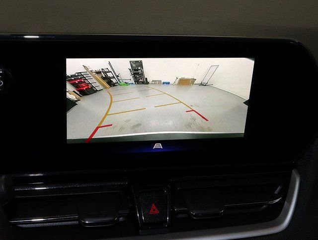 Used 2024 Chevrolet TrailBlazer LT w/ LT Cold Weather Package image 17