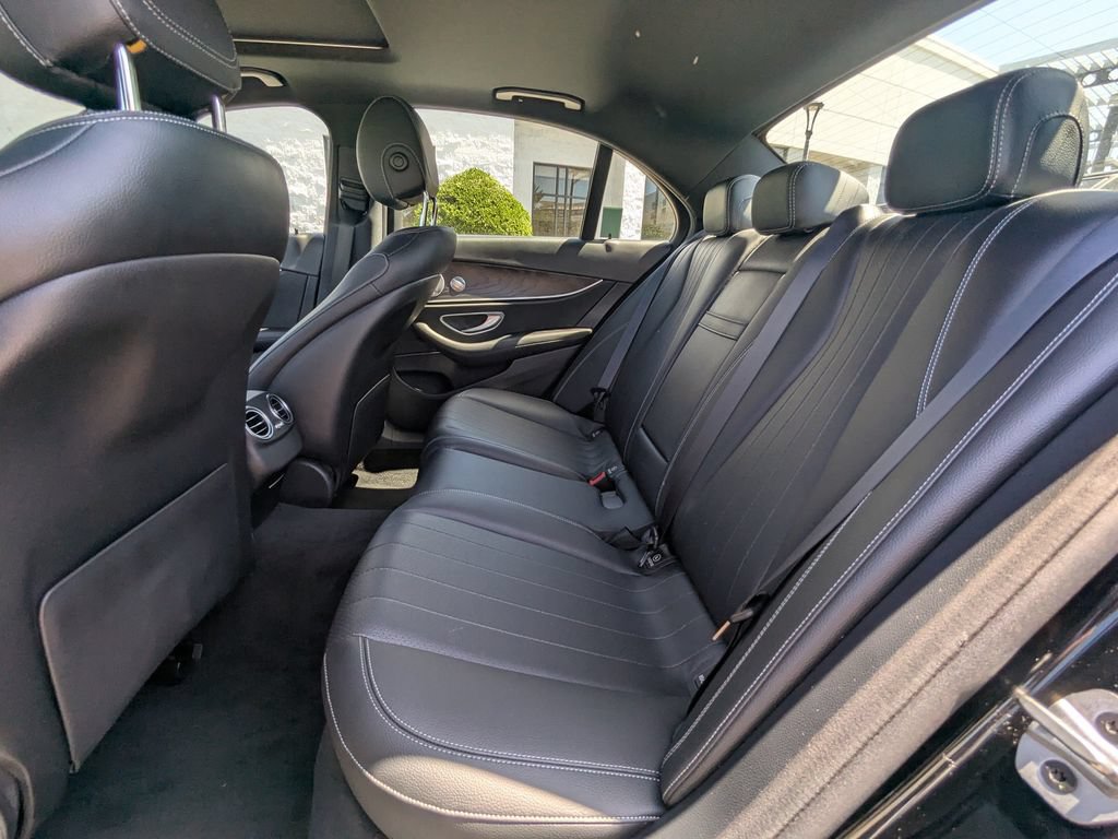 Used 2020 Mercedes-Benz E 450 4MATIC Sedan image 29