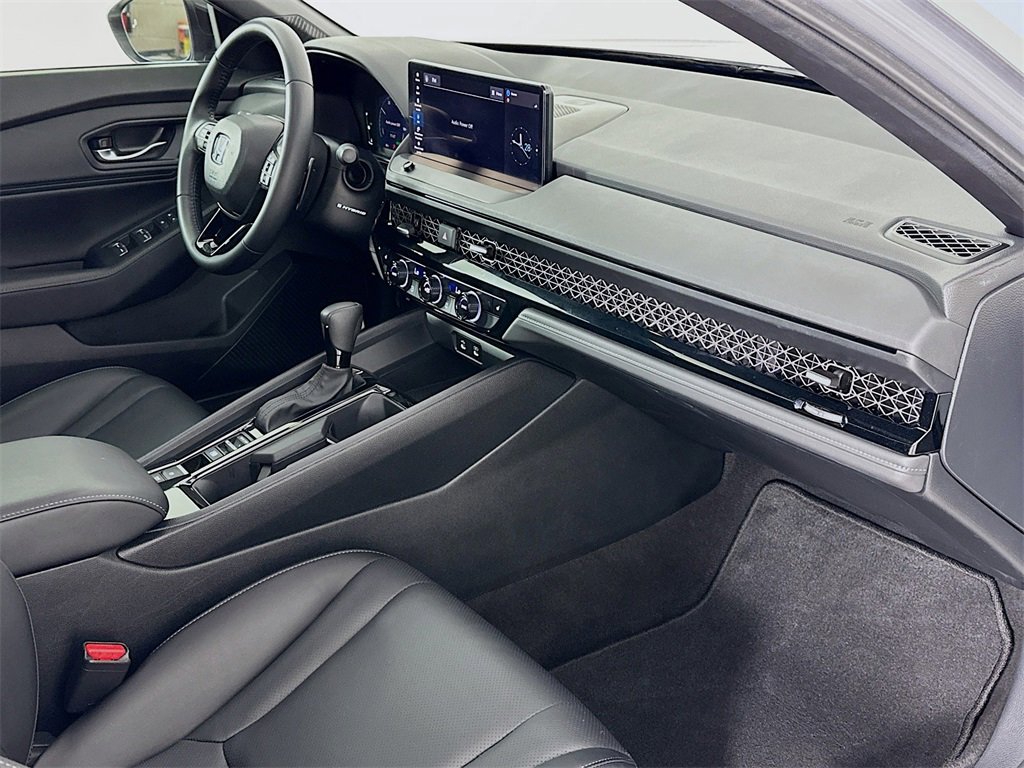 Used 2023 Honda Accord Sport image 8