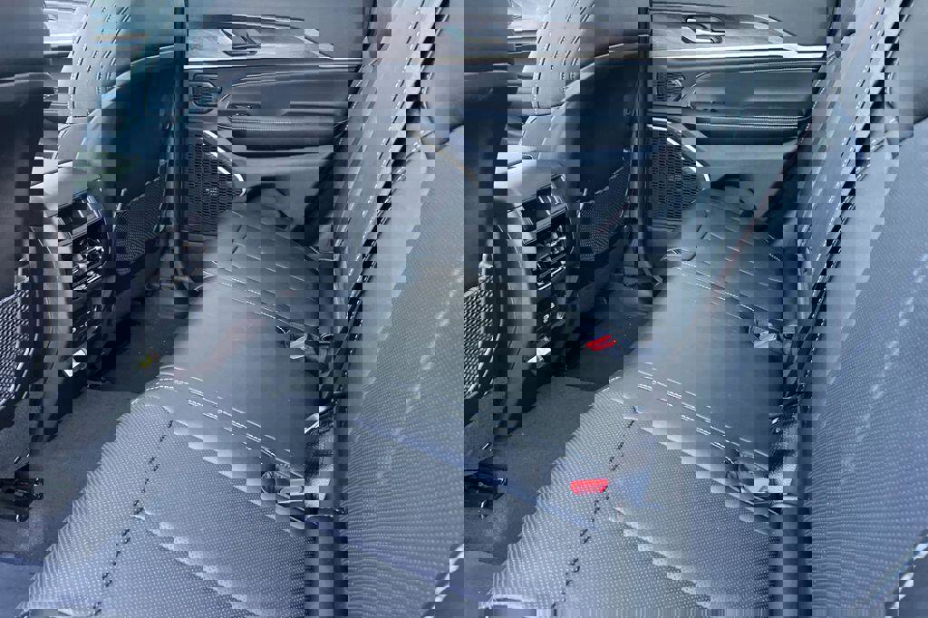 New 2026 Jeep Grand Cherokee Limited image 12