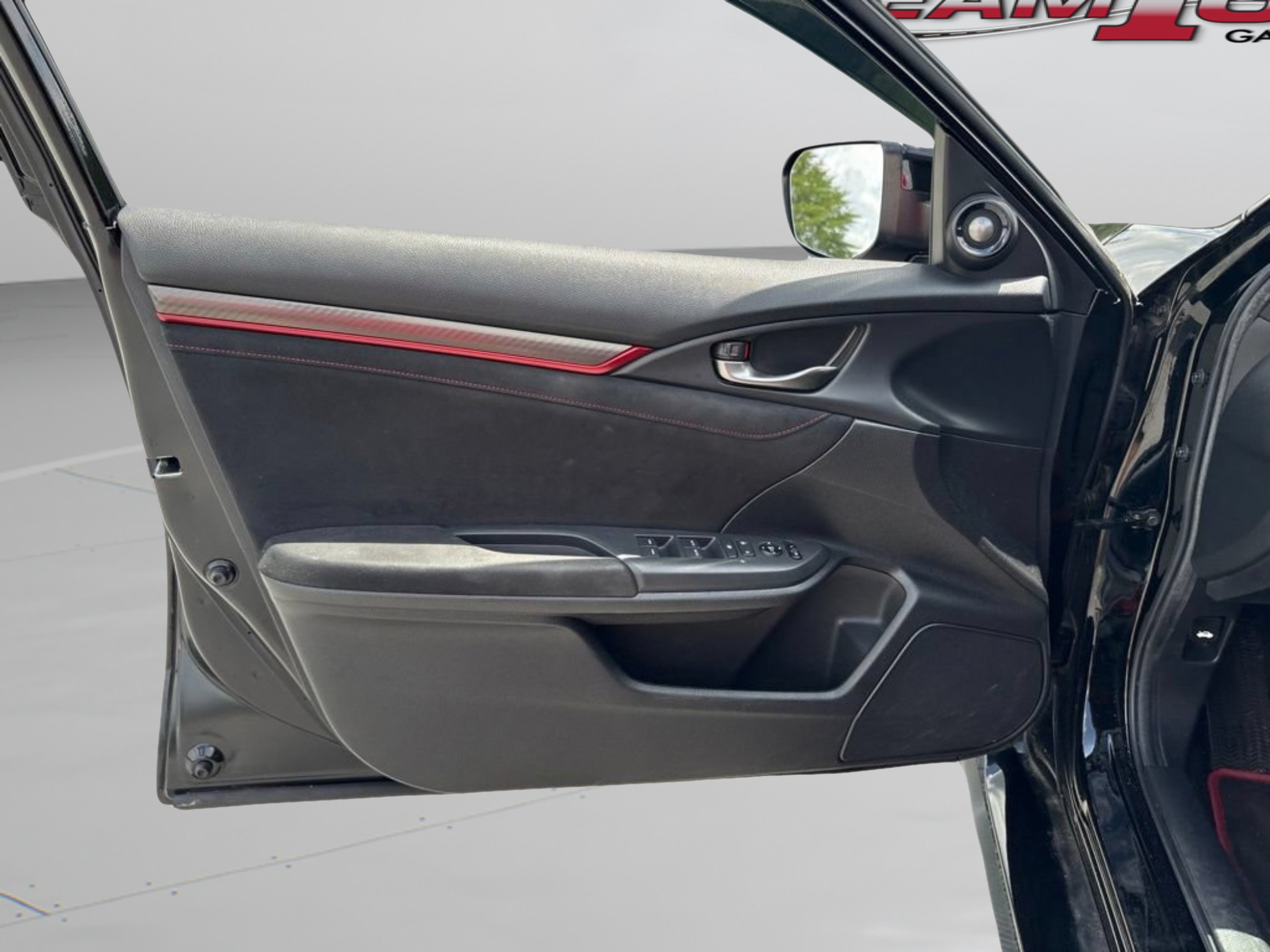 Used 2018 Honda Civic Type R image 18