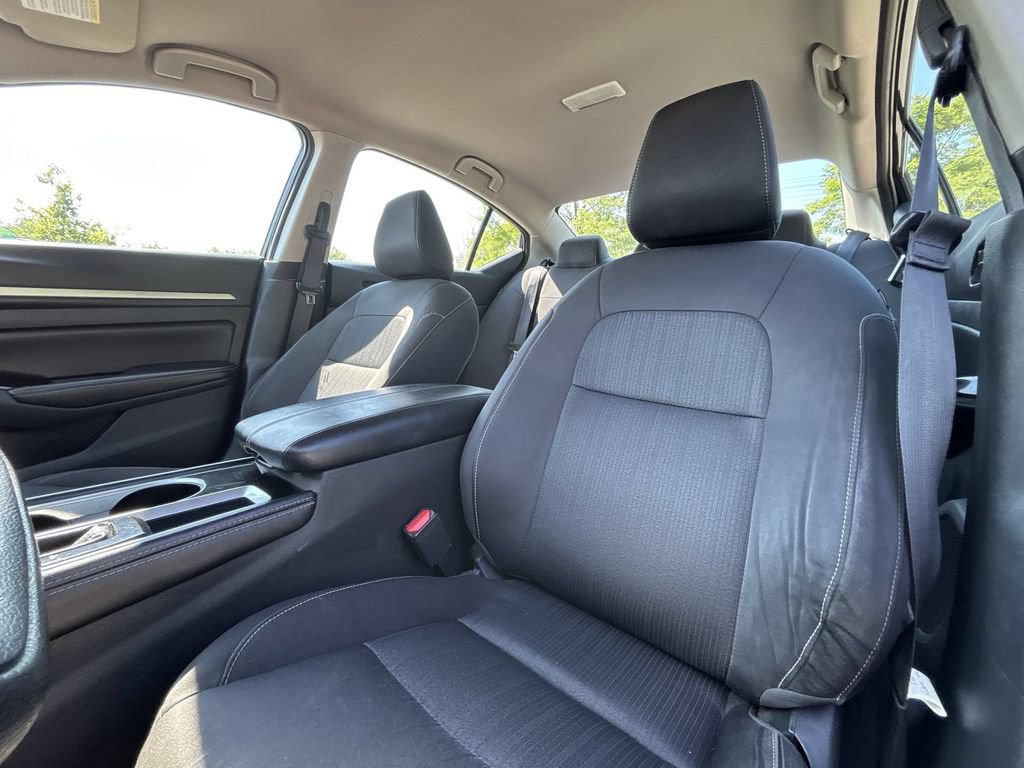 Certified 2023 Nissan Altima 2.5 SV FWD image 13
