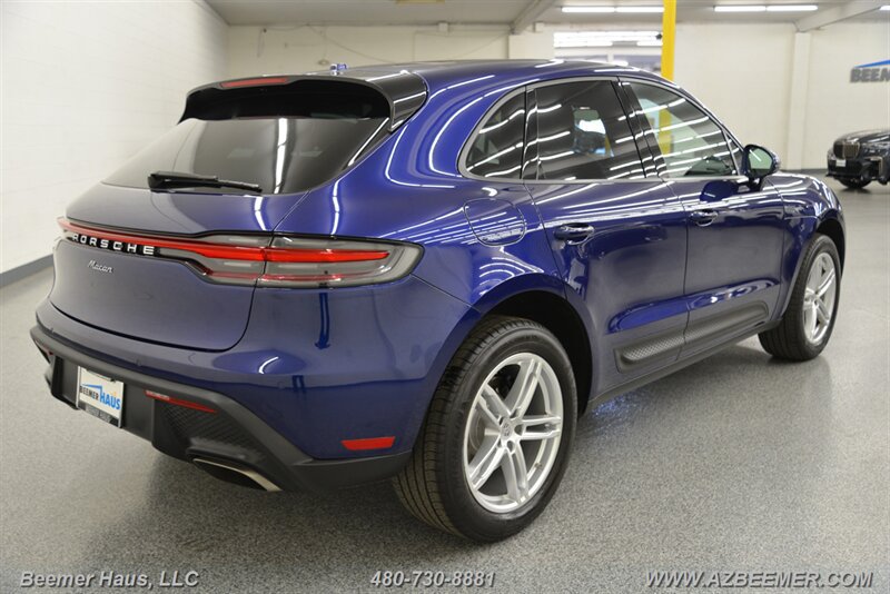 Used 2023 Porsche Macan AWD/4WD image 10
