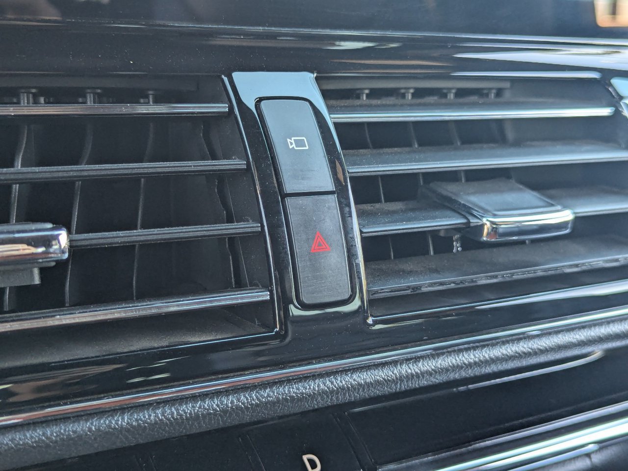 Used 2024 Lincoln Navigator L 4WD image 32