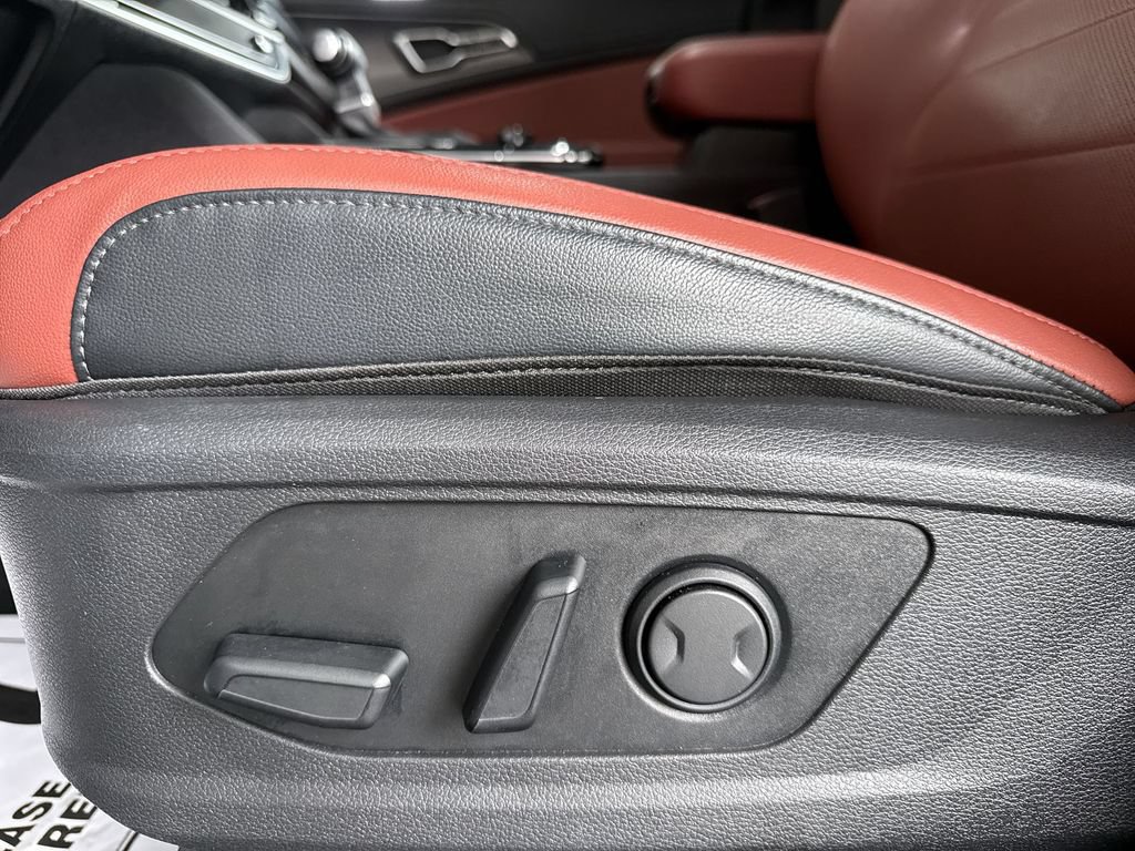 Used 2023 Kia Sportage SX FWD image 12