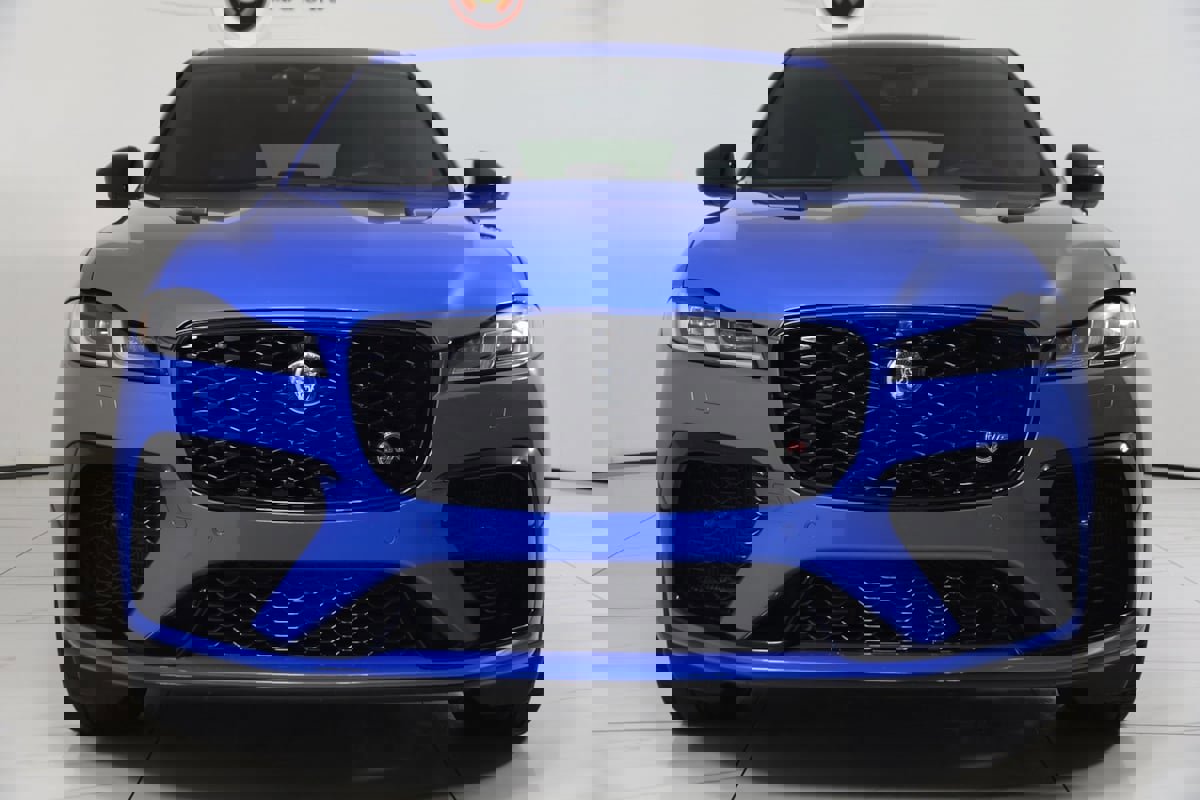 Used 2024 Jaguar F-PACE SVR image 99