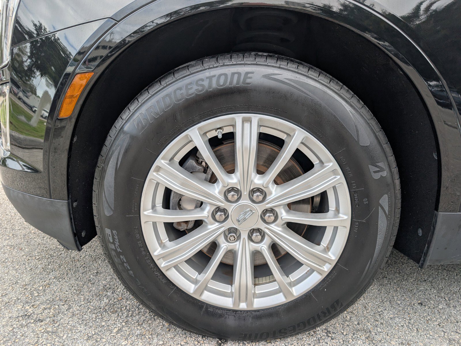 Used 2018 Cadillac XT5 FWD w/ LPO, Wheel Lock Package image 10