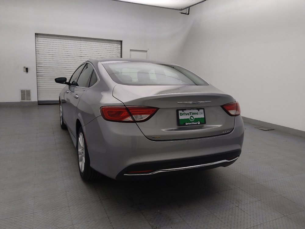 Used 2015 Chrysler 200 Limited FWD image 3
