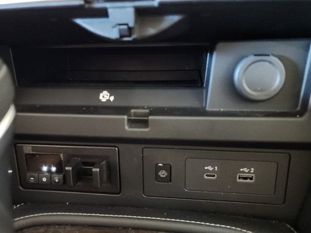 Used 2024 Nissan Armada Platinum w/ Cargo Package image 28