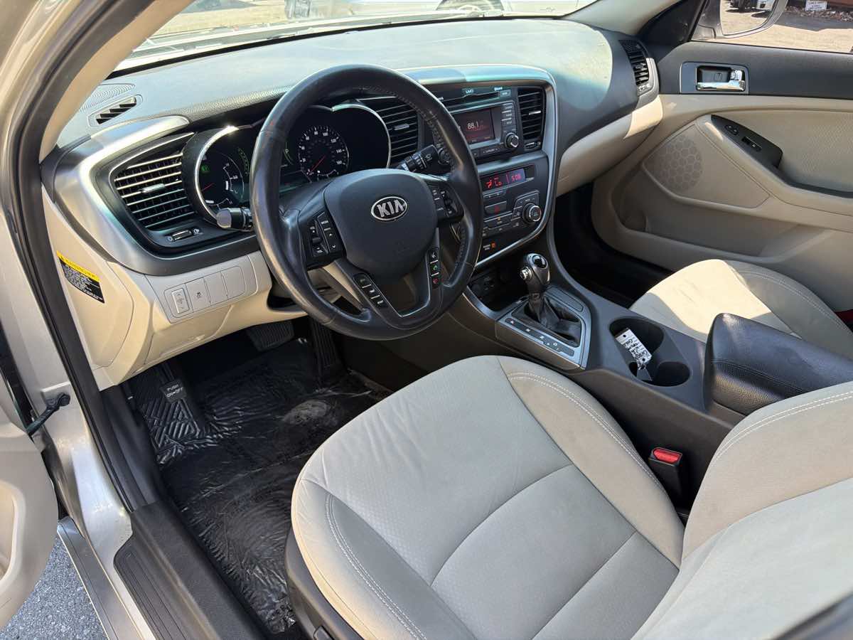 Used 2013 Kia Optima LX w/ Hybrid Convenience Pkg FWD image 10