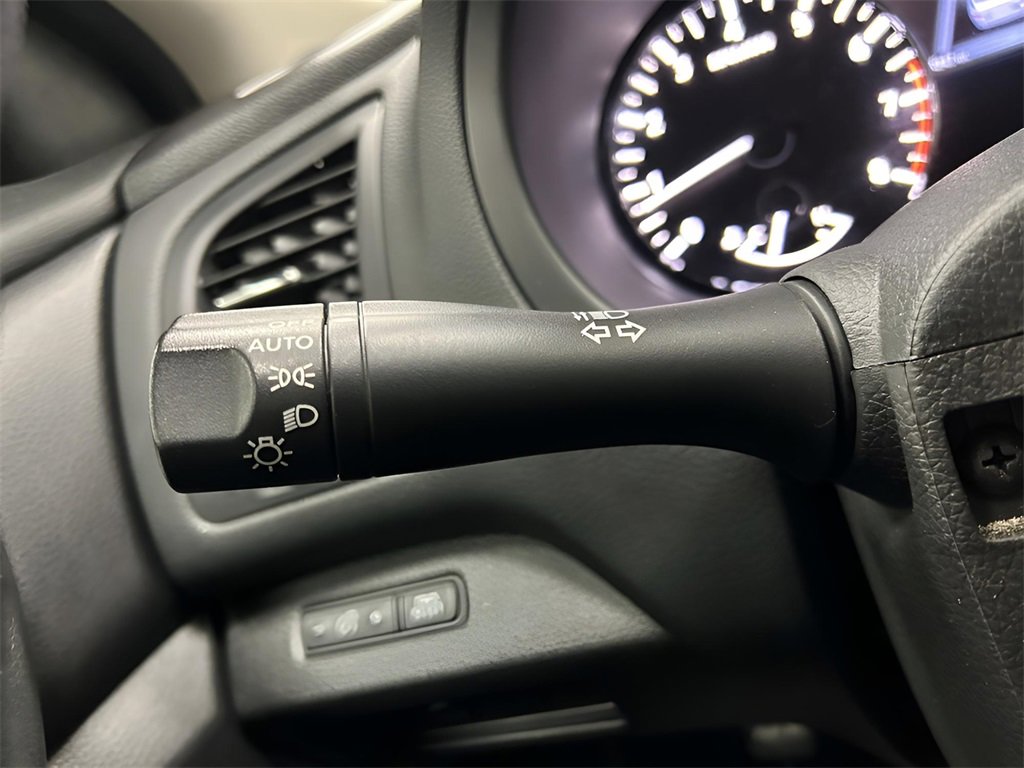 Used 2016 Nissan Altima 2.5 S w/ Power Driver Seat Package image 12