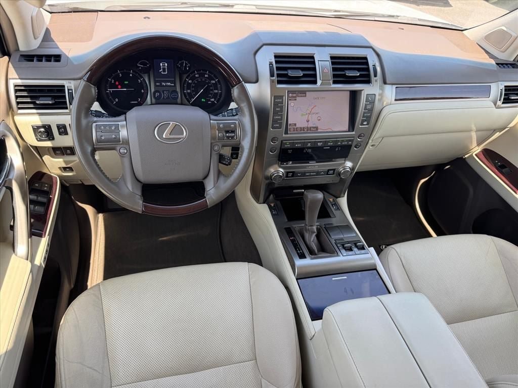 Used 2019 Lexus GX 460 Premium w/ Premium Package AWD/4WD image 11
