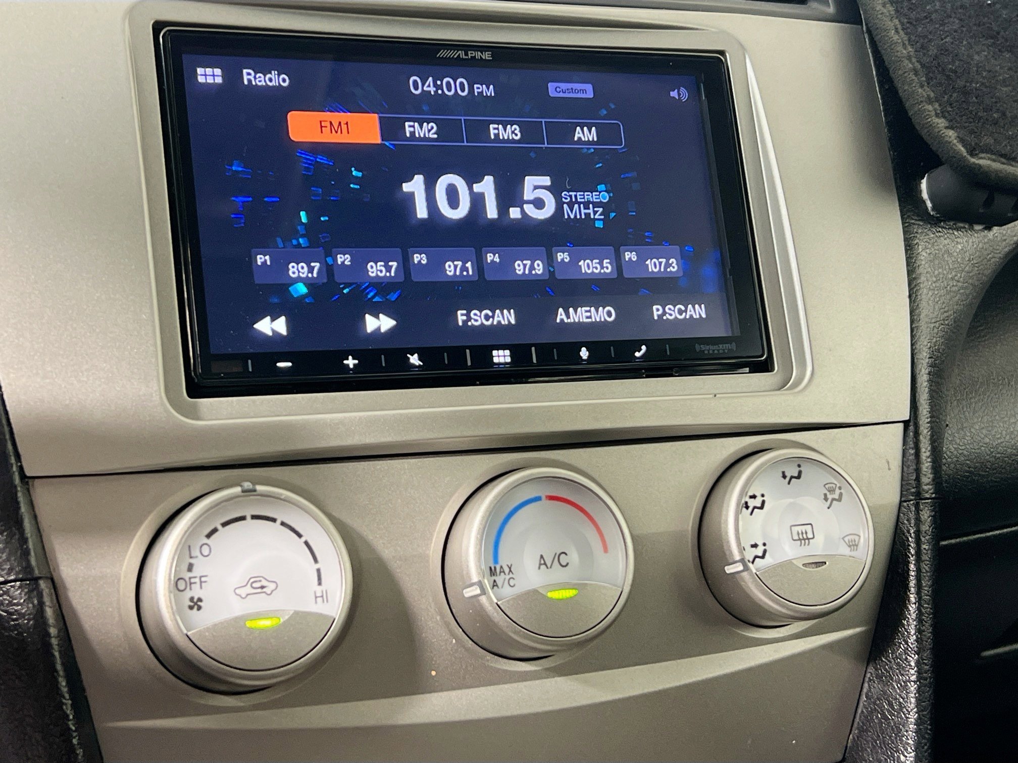 Used 2010 Toyota Camry SE image 27