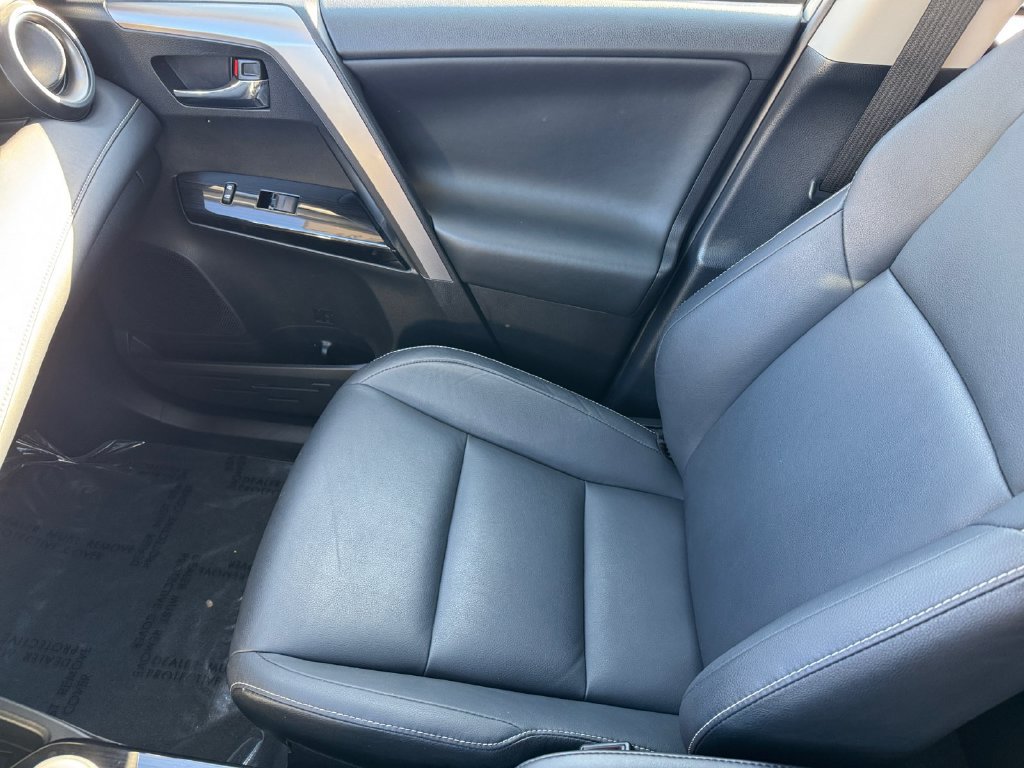 Certified 2017 Toyota RAV4 Limited w/ Carpet Mat Package AWD/4WD image 30
