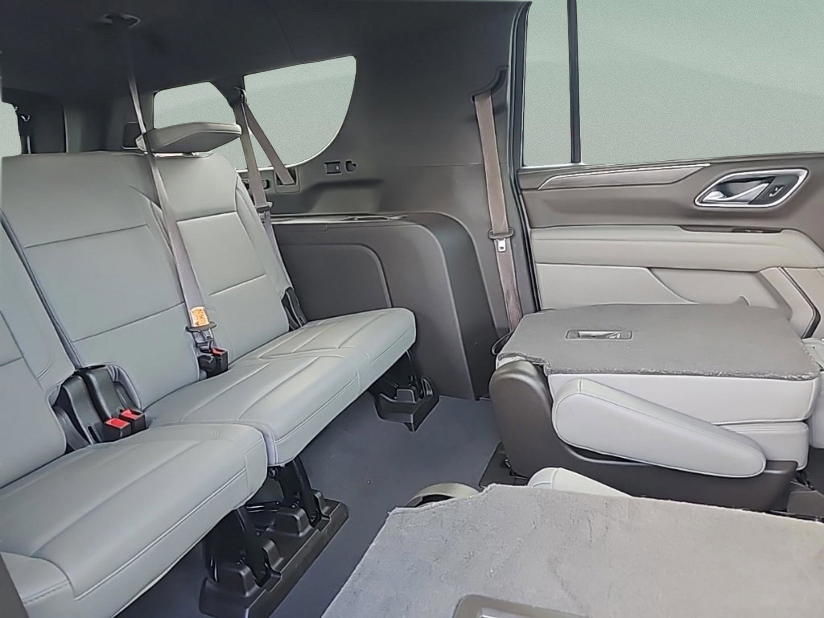 Used 2021 Chevrolet Suburban Z71 w/ Rear Media and Nav Package image 31