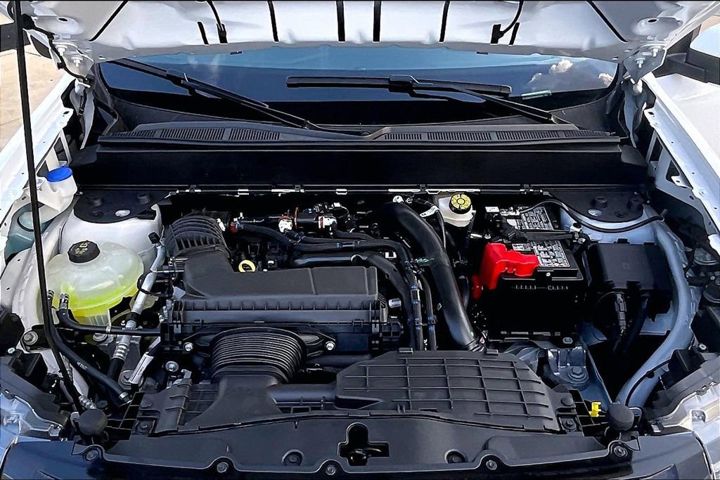 New 2025 Ford Maverick Lobo image 11