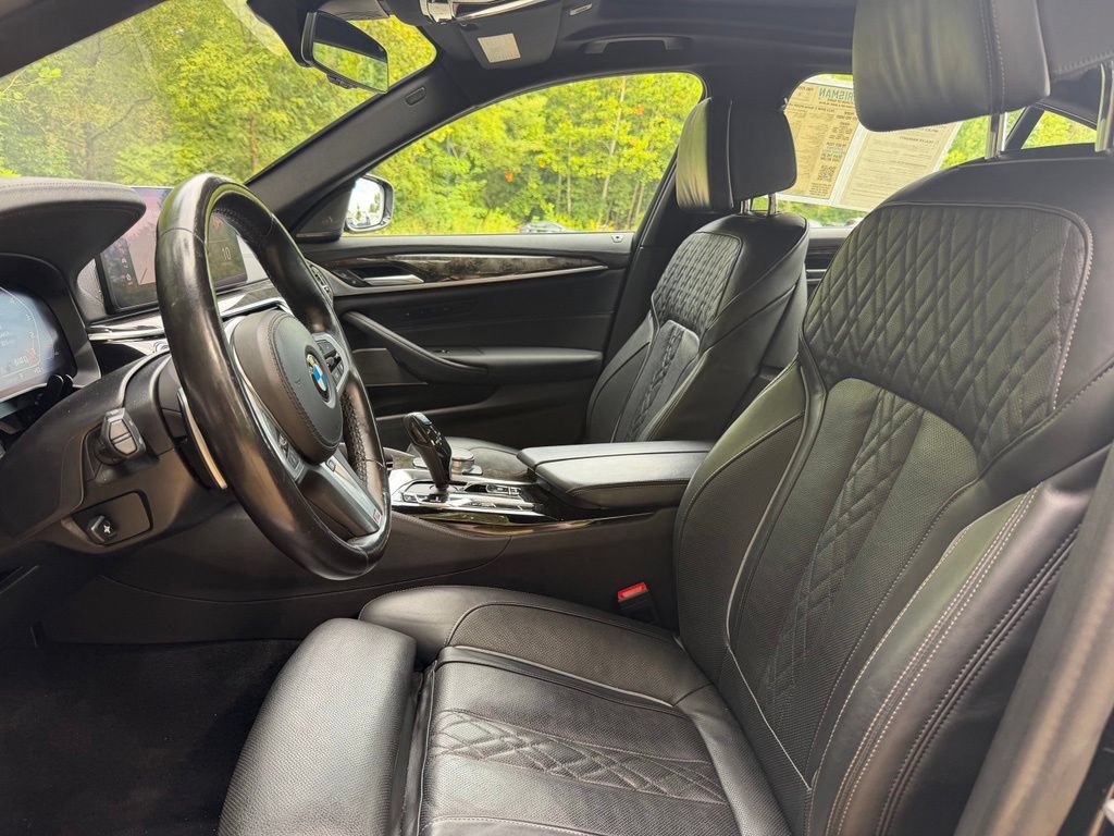 Used 2022 BMW M550i xDrive AWD/4WD image 9