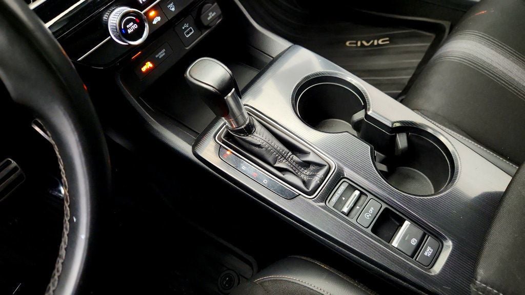 Used 2022 Honda Civic Sport image 16