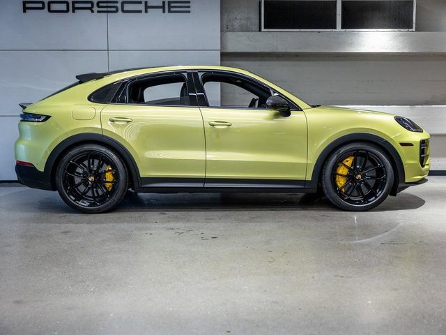 Certified 2024 Porsche Cayenne Turbo GT image 9