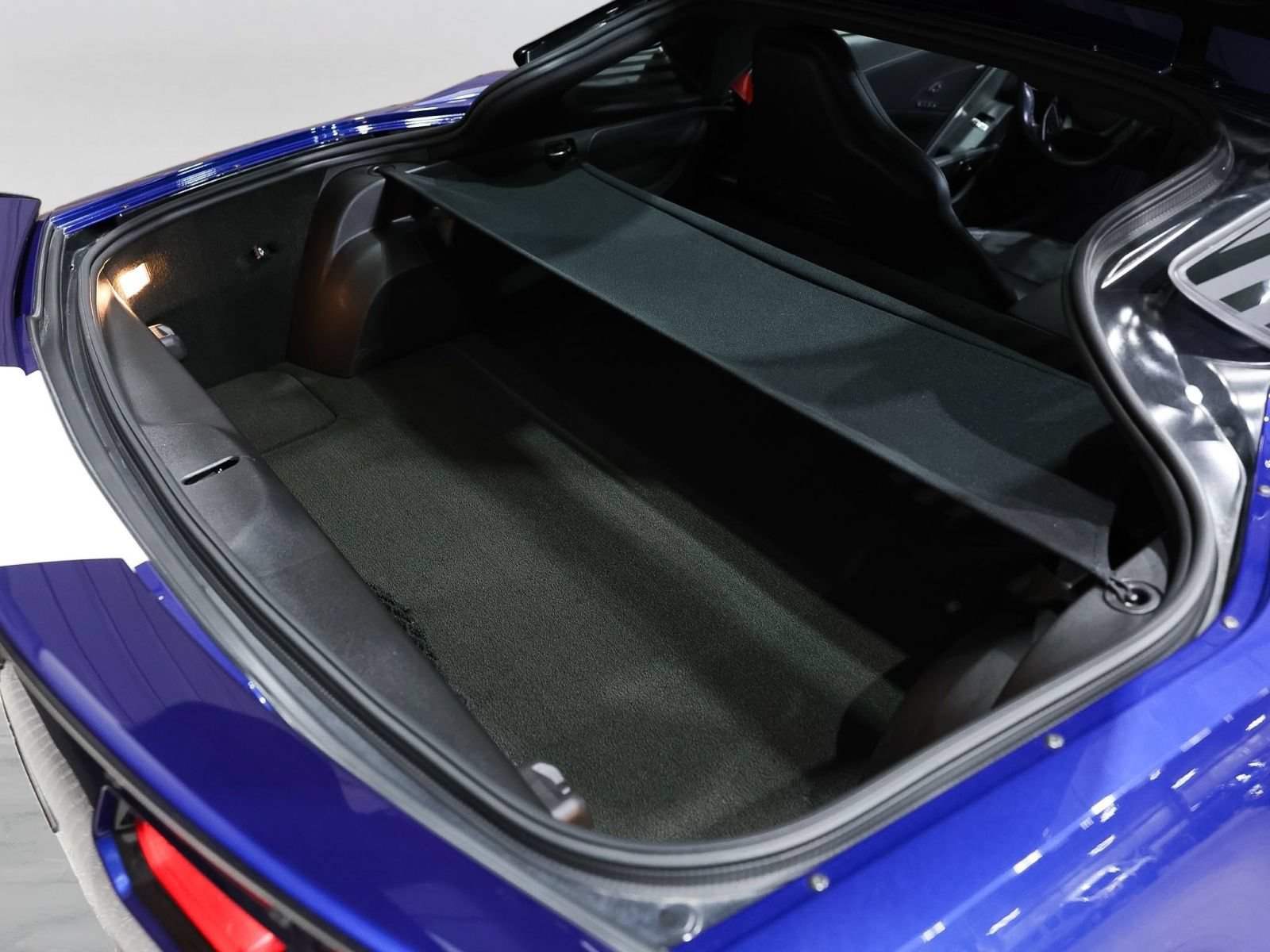 Used 2018 Chevrolet Corvette Grand Sport RWD image 23