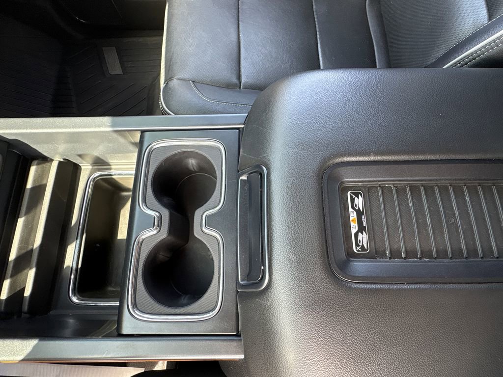 Used 2018 Chevrolet Silverado 1500 High Country image 27