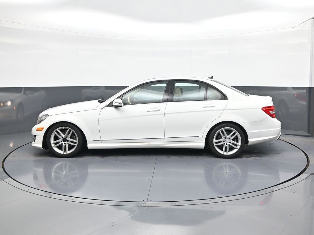 Used 2013 Mercedes-Benz C 250 Sedan image 4
