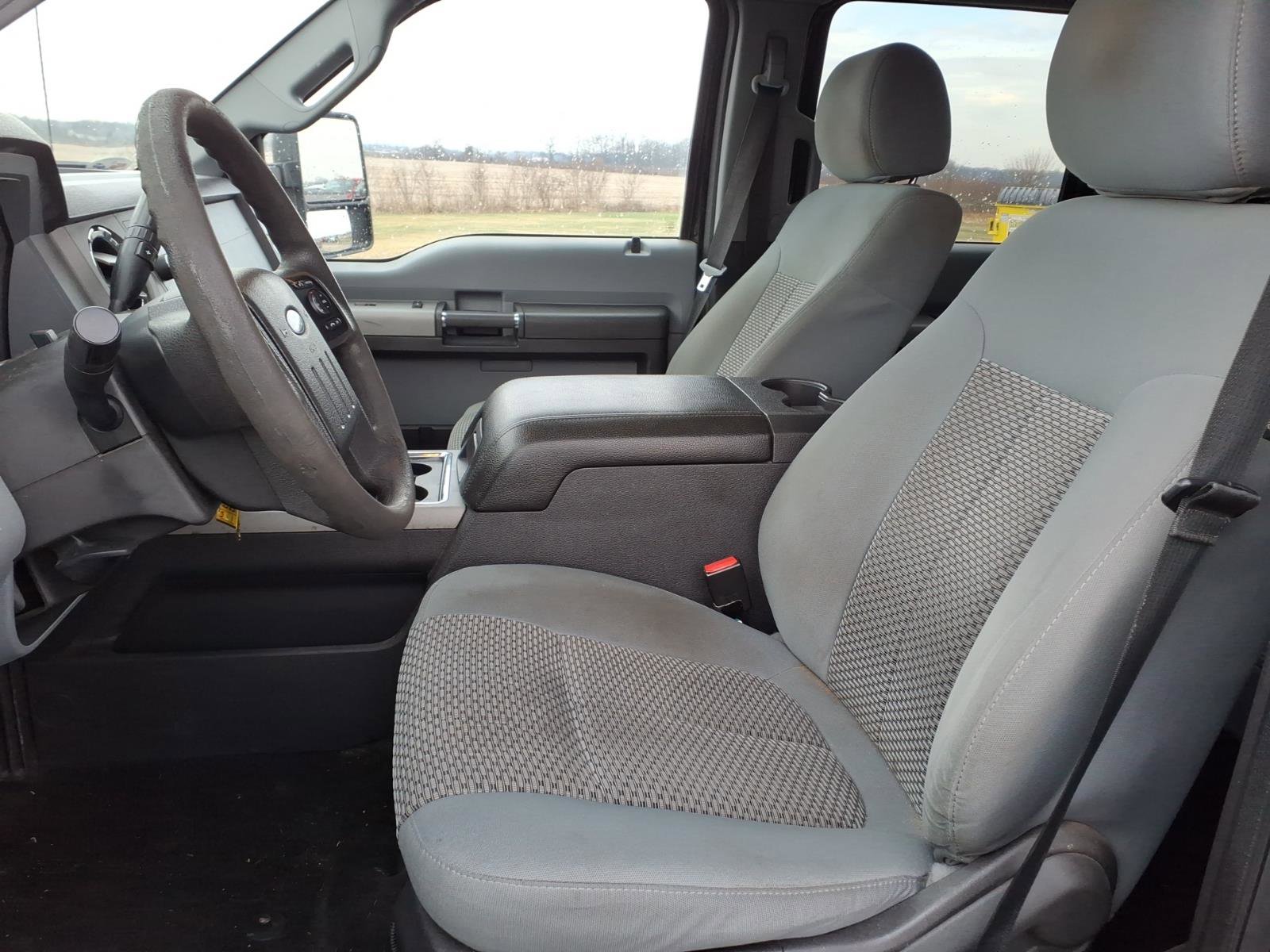 Used 2015 Ford F250 XLT w/ Camper Package AWD/4WD image 12