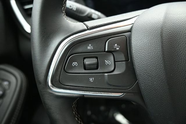 Used 2025 Buick Encore GX Preferred AWD/4WD image 15