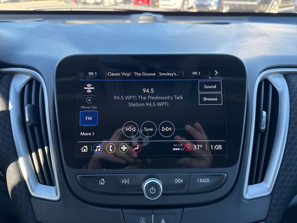 Used 2024 Chevrolet Malibu LT image 19