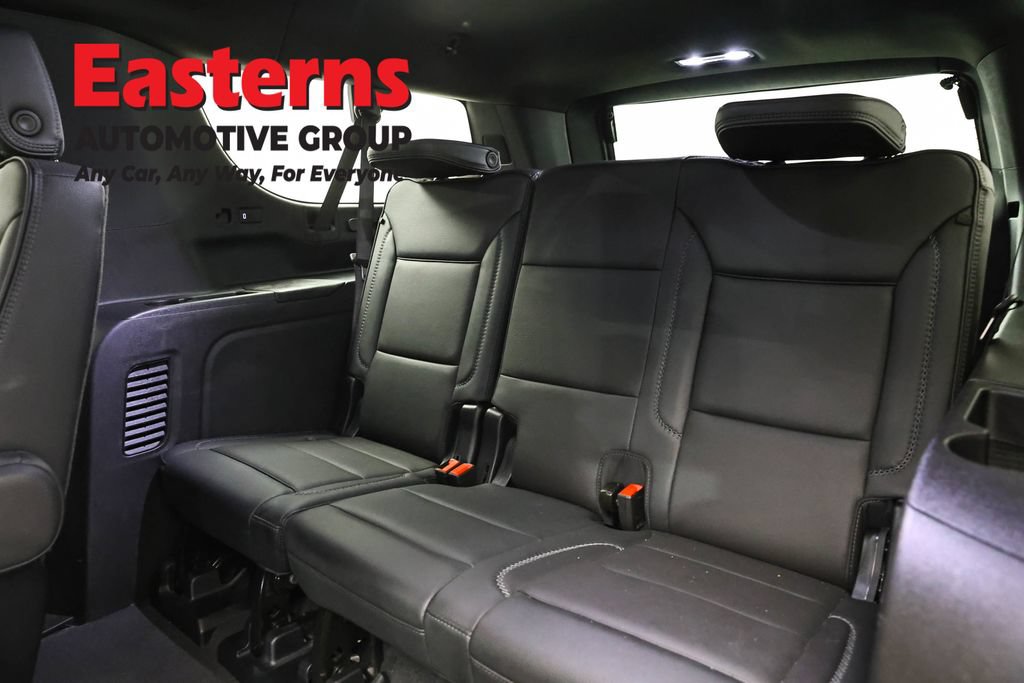 Used 2025 GMC Yukon XL Denali AWD/4WD image 29