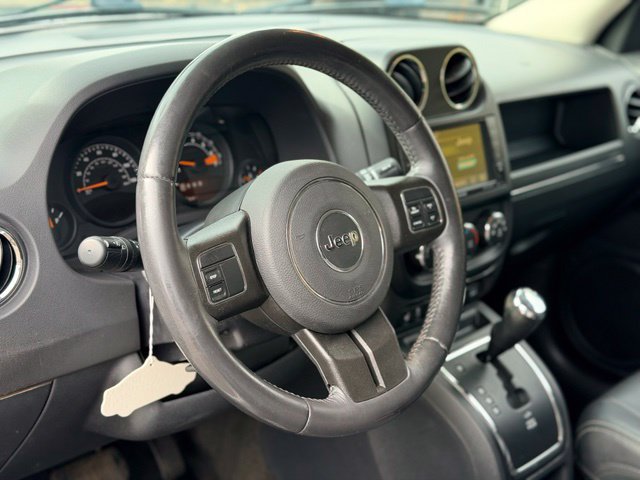Used 2015 Jeep Patriot High Altitude AWD/4WD image 7