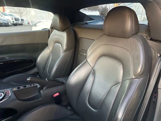 Used 2011 Audi R8 V10 image 22