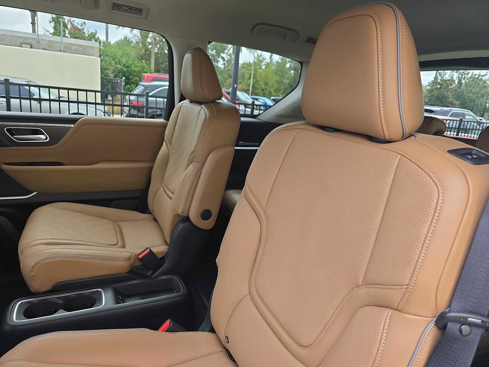 New 2026 INFINITI QX80 Luxe w/ Cargo Package image 14