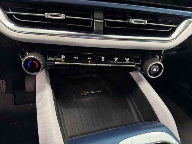 New 2026 Chevrolet Equinox EV LT image 23