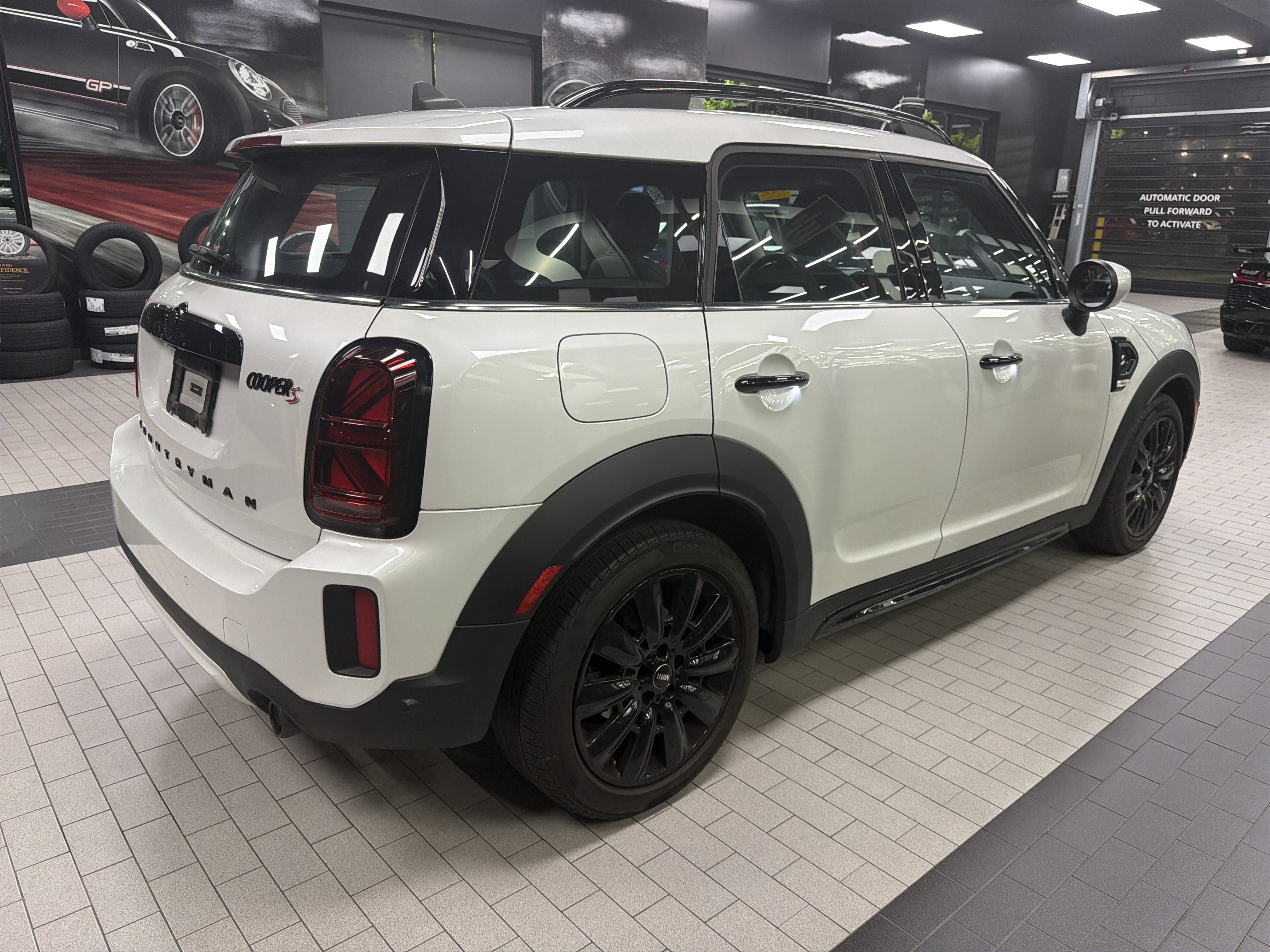 Used 2024 MINI Cooper Countryman S FWD image 11