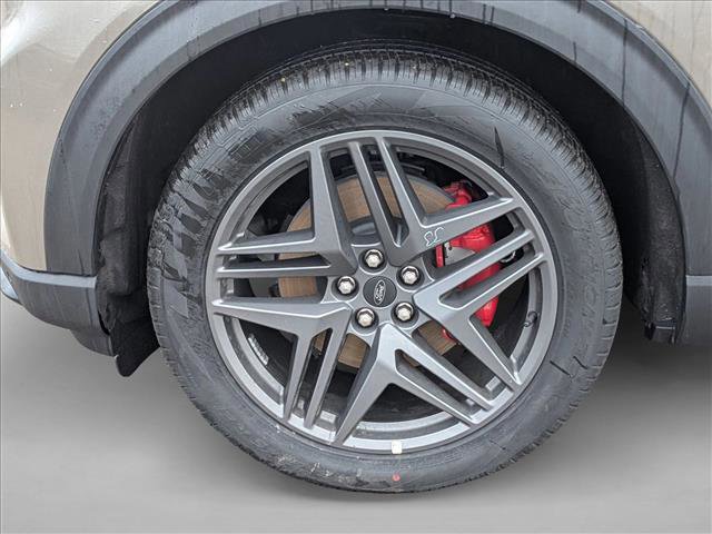 New 2026 Ford Explorer ST-Line w/ ST-Line Street Pack image 10