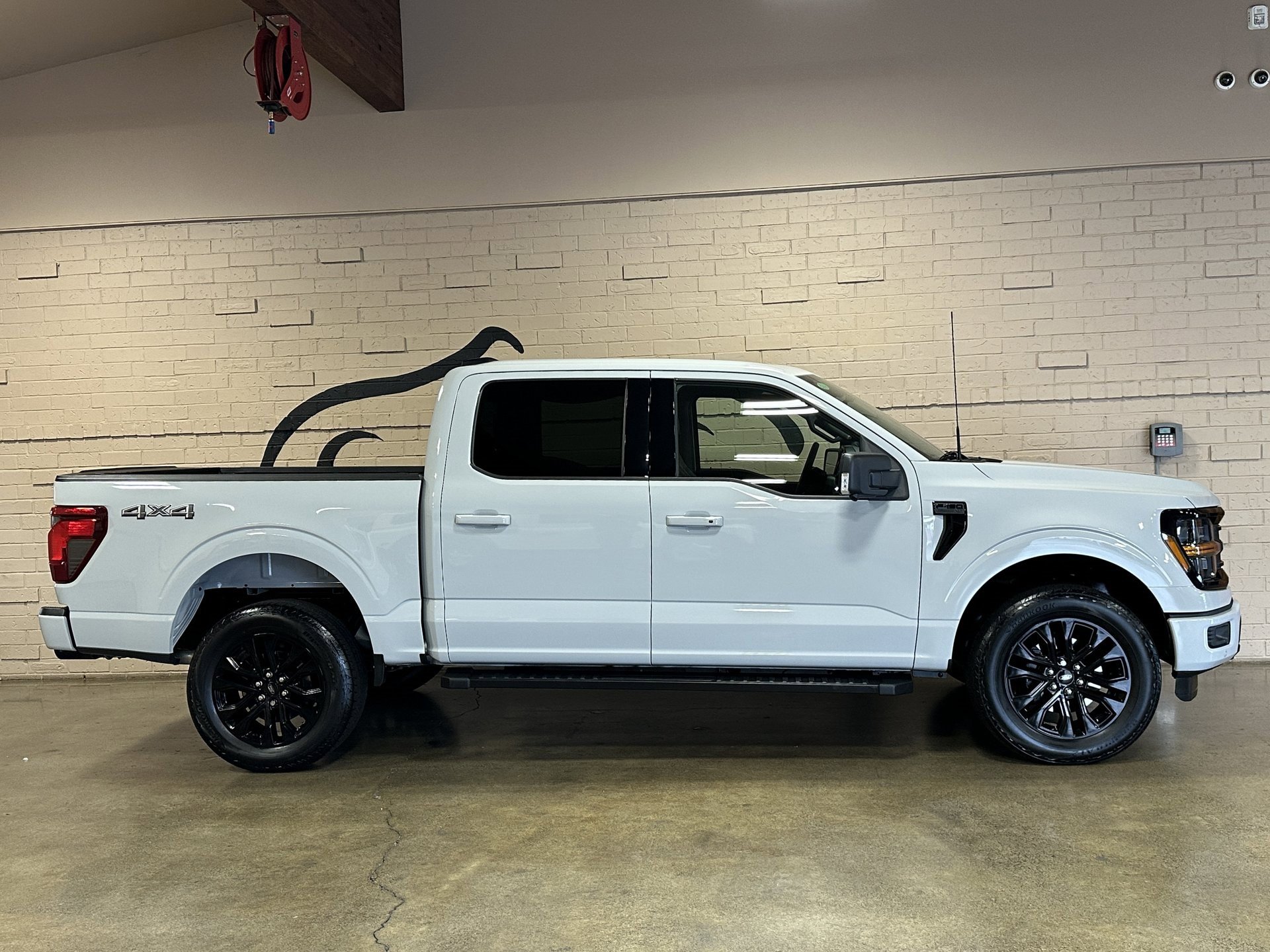 Used 2024 Ford F150 XLT w/ Equipment Group 303A High image 3