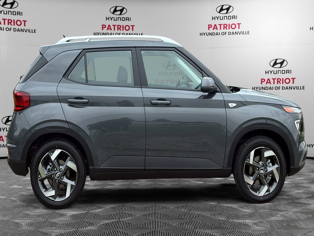 New 2026 Hyundai Venue SEL FWD image 2