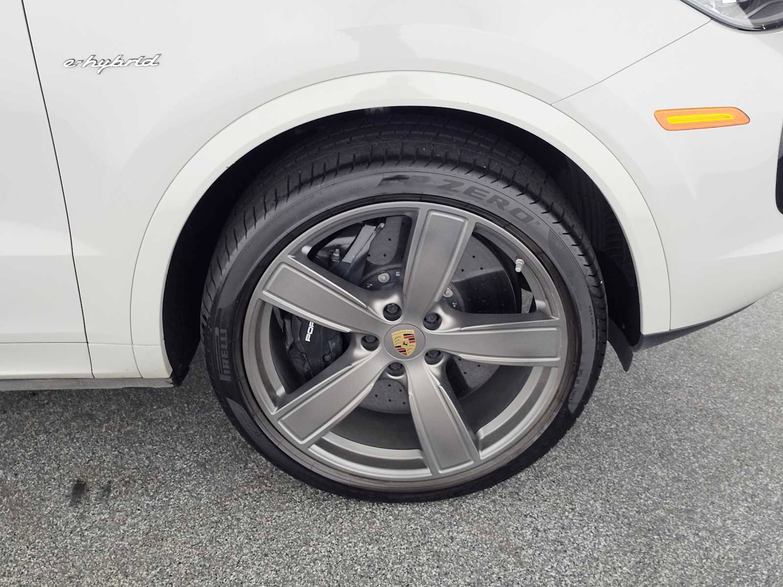 Used 2022 Porsche Cayenne Turbo S w/ Assistance Package image 9