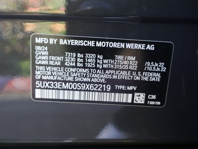 Used 2025 BMW X7 M60i AWD/4WD image 30
